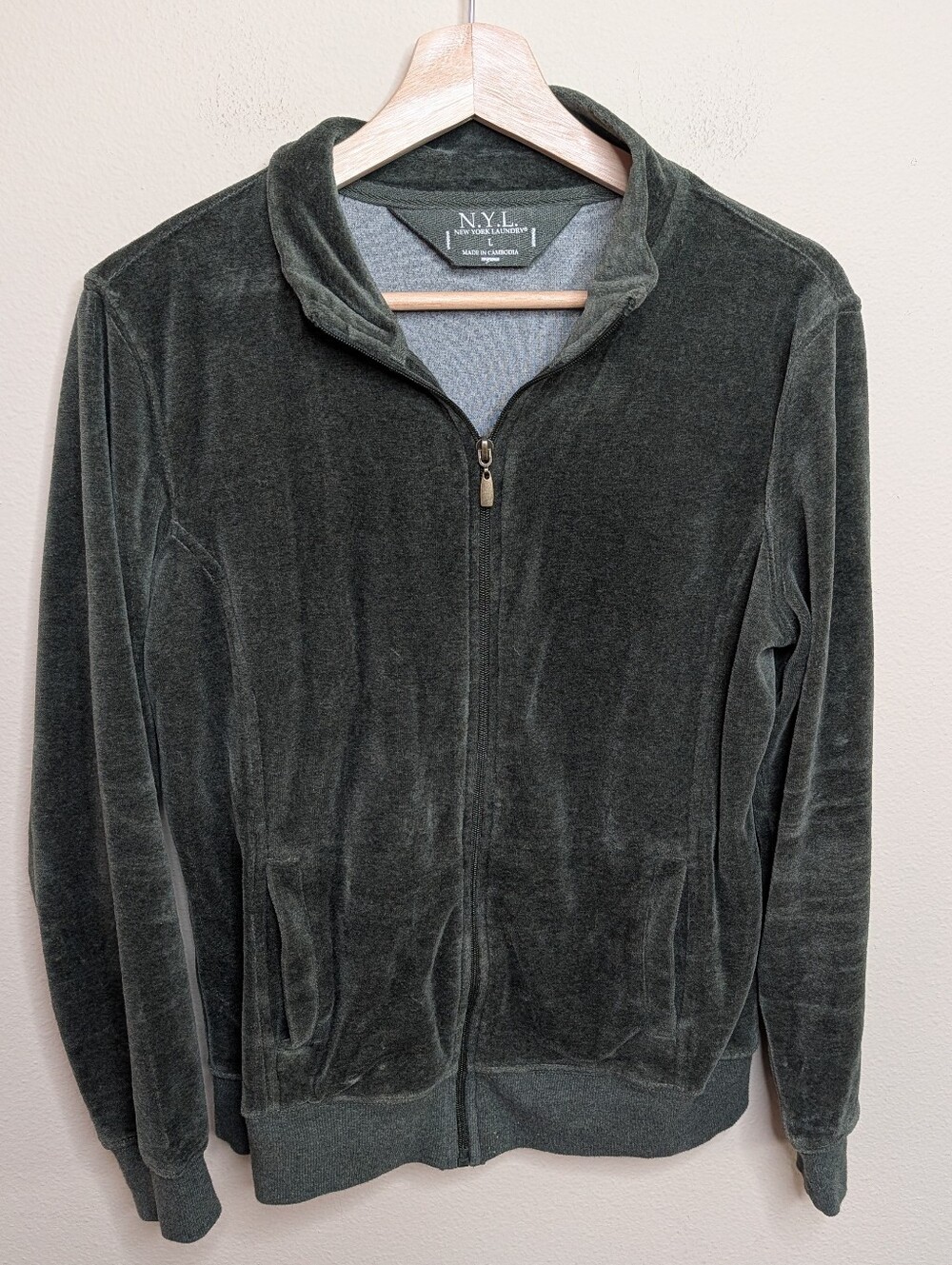 N.Y.L. New York Laundry Green Velour Zip Track Jacket Size L